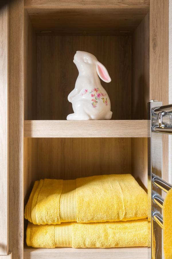 Cottontail Lodge - Hot Tub - Pet Friendly South Cerney Bagian luar foto